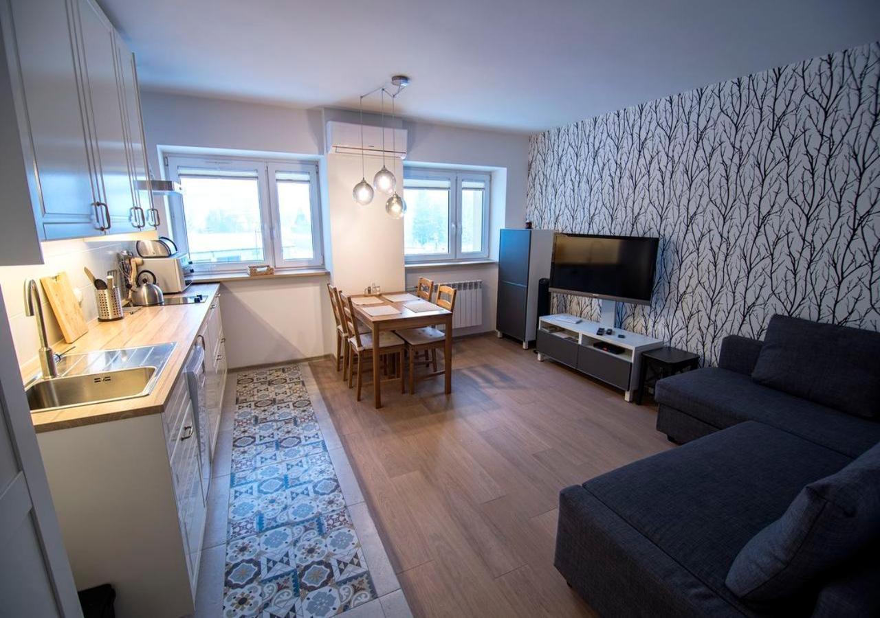 Apartament Kris 412 シクラルスカ・ポレンバ エクステリア 写真