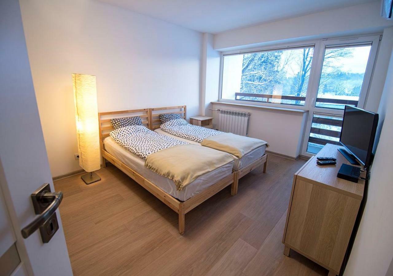 Apartament Kris 412 シクラルスカ・ポレンバ エクステリア 写真